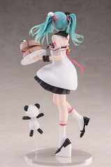 SEGA Hatsune Miku Panda Bun Figure