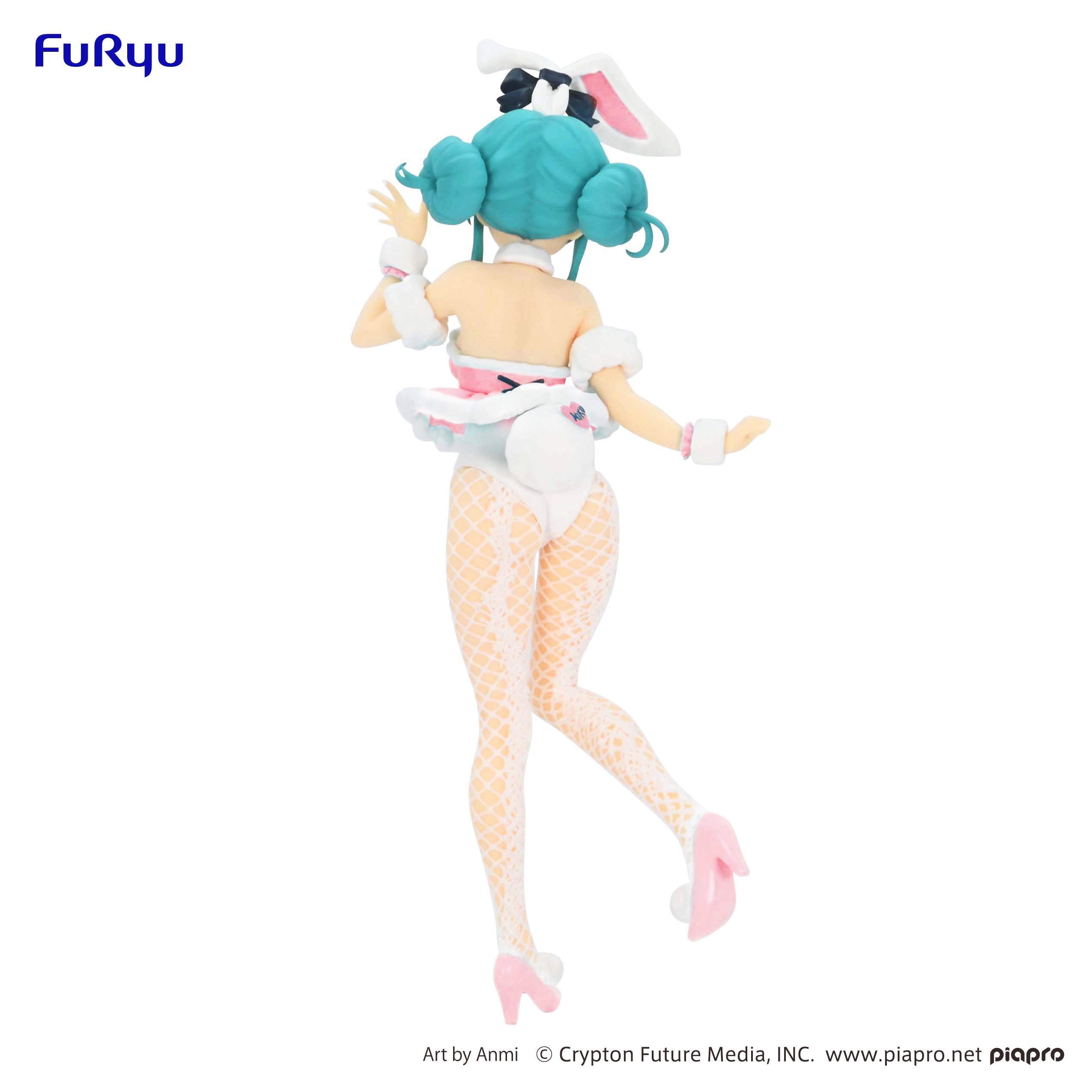 FuRyu BiCute Hatsune Miku / White Rabbit Baby Pink Version