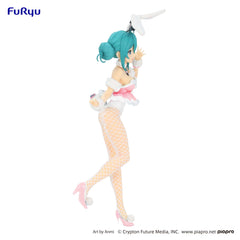FuRyu BiCute Hatsune Miku / White Rabbit Baby Pink Version