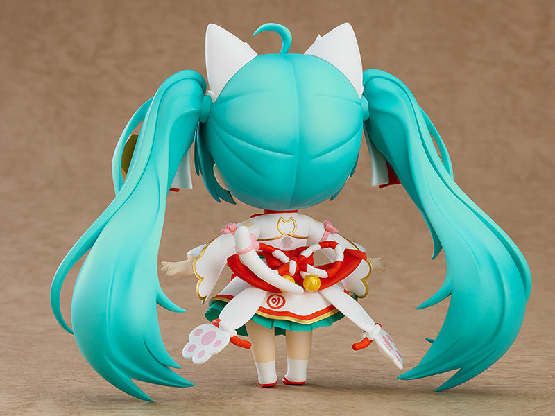 Nendoroid Hatsune Miku Maneki Miku Version Pre-Order