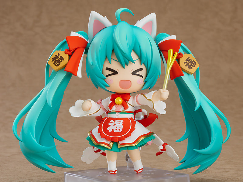Nendoroid Hatsune Miku Maneki Miku Version Pre-Order