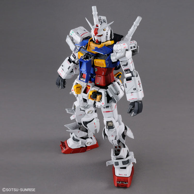 Bandai Gundam PG Unleashed 1/60 RX-78-2 Gundam