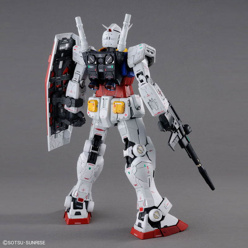 Bandai Gundam PG Unleashed 1/60 RX-78-2 Gundam