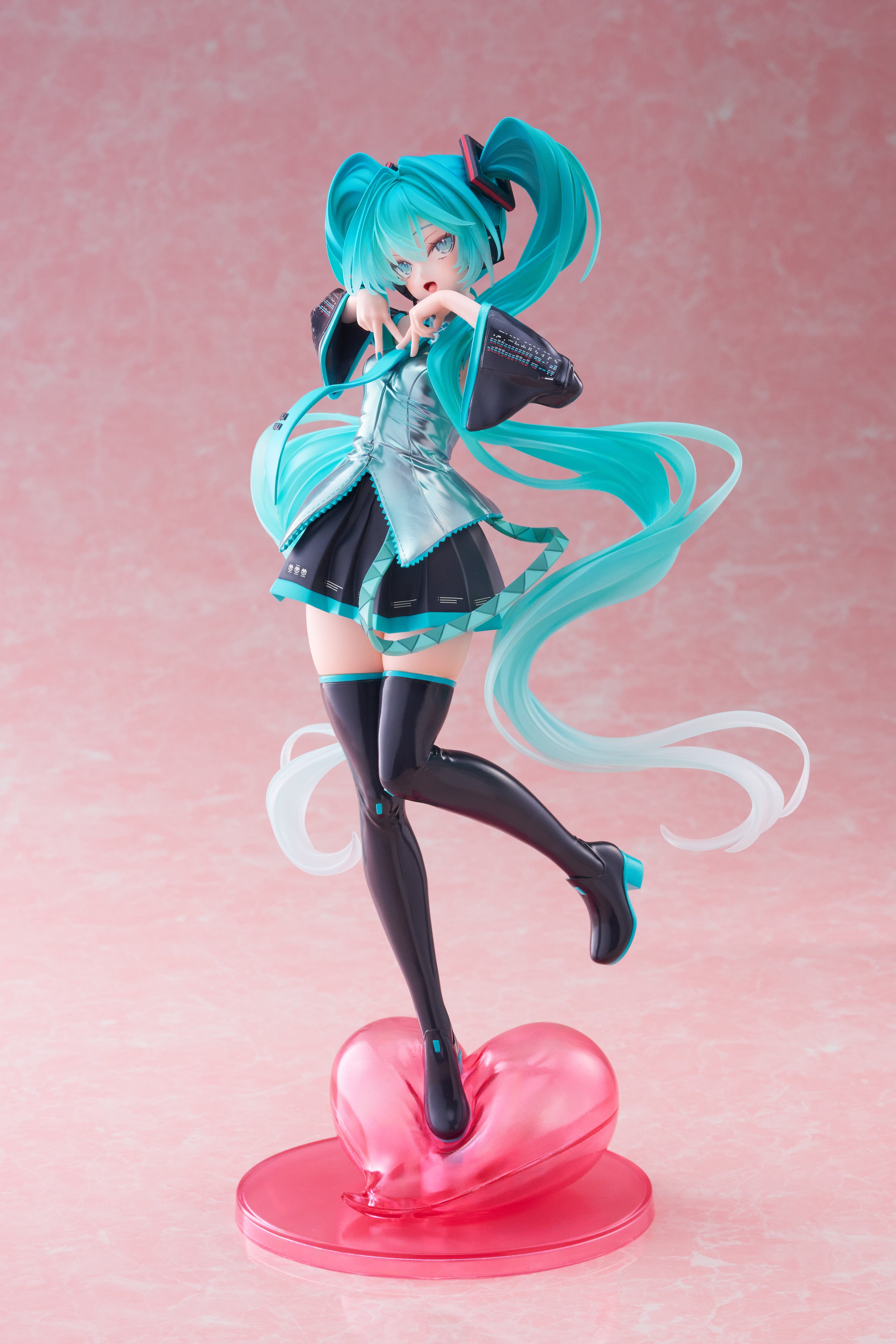TAITO Hatsune Miku T-Most Figure Secondary image