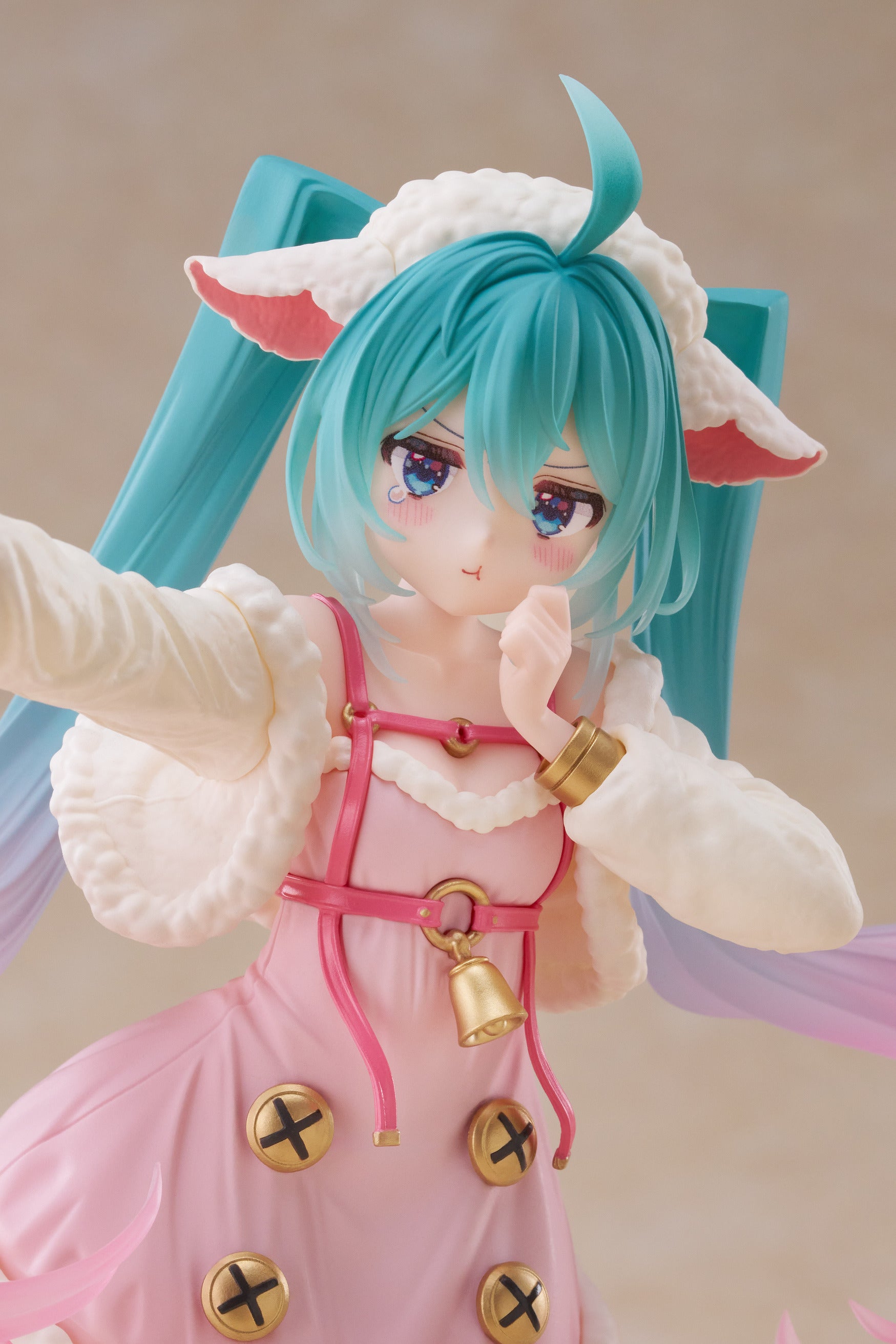 TAITO Hatsune Miku Wonderland Figure Seven Little Goats