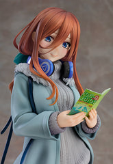 The Quintessential Quintuplets Miku Nakano Date Style Version